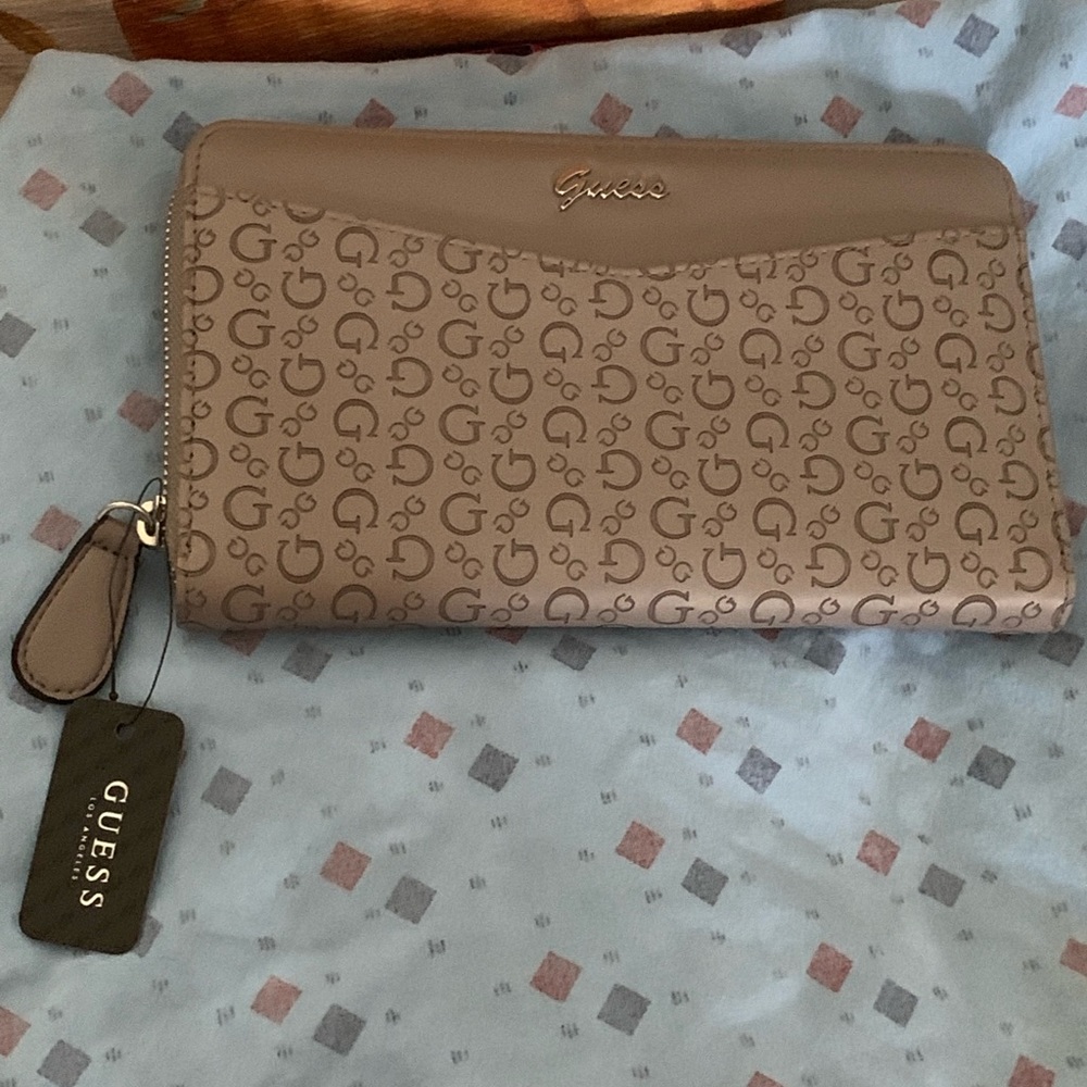 Wallet - Picture 2 of 4